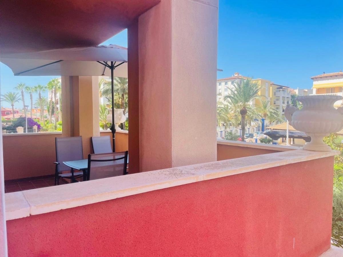 Beach Apartament In Torrevieja Eksteriør bilde